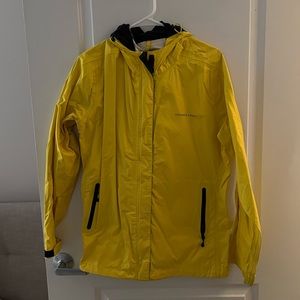 Vineyard vines yellow rain coat